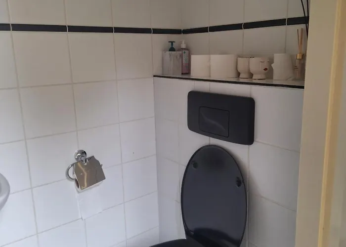 Large Family House In Tanthof, Semesterbostad